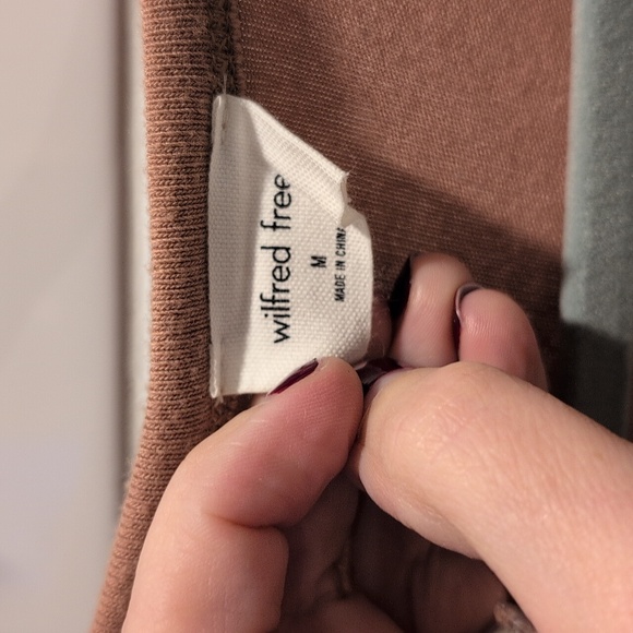 Wilfred Free V neck long sleeve dress - Picture 4 of 4